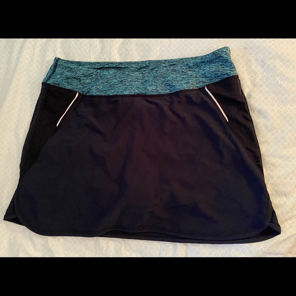 Women’s skort size M